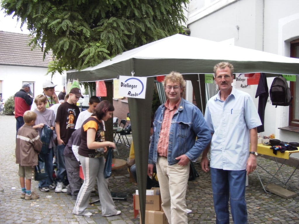 Foto aus Kinderflohmarkt · 2005